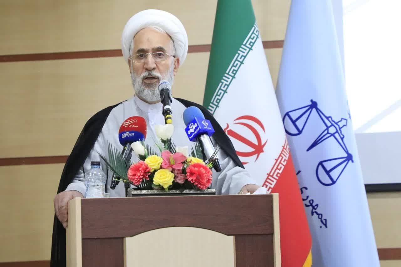 هیچ واحد تولیدی به خاطر تخلف مدیر تعطیل نشود