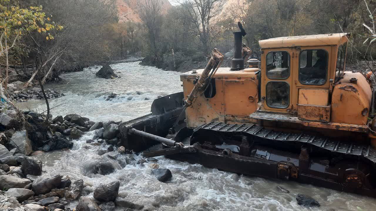 لایروبی رودخانه هراز؛ گامی برای مهار سیلابهای ویرانگر